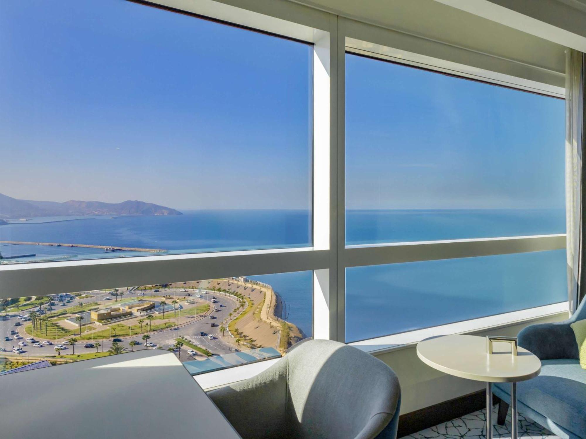 Hotel Oran Bay Managed By Accor Bagian luar foto