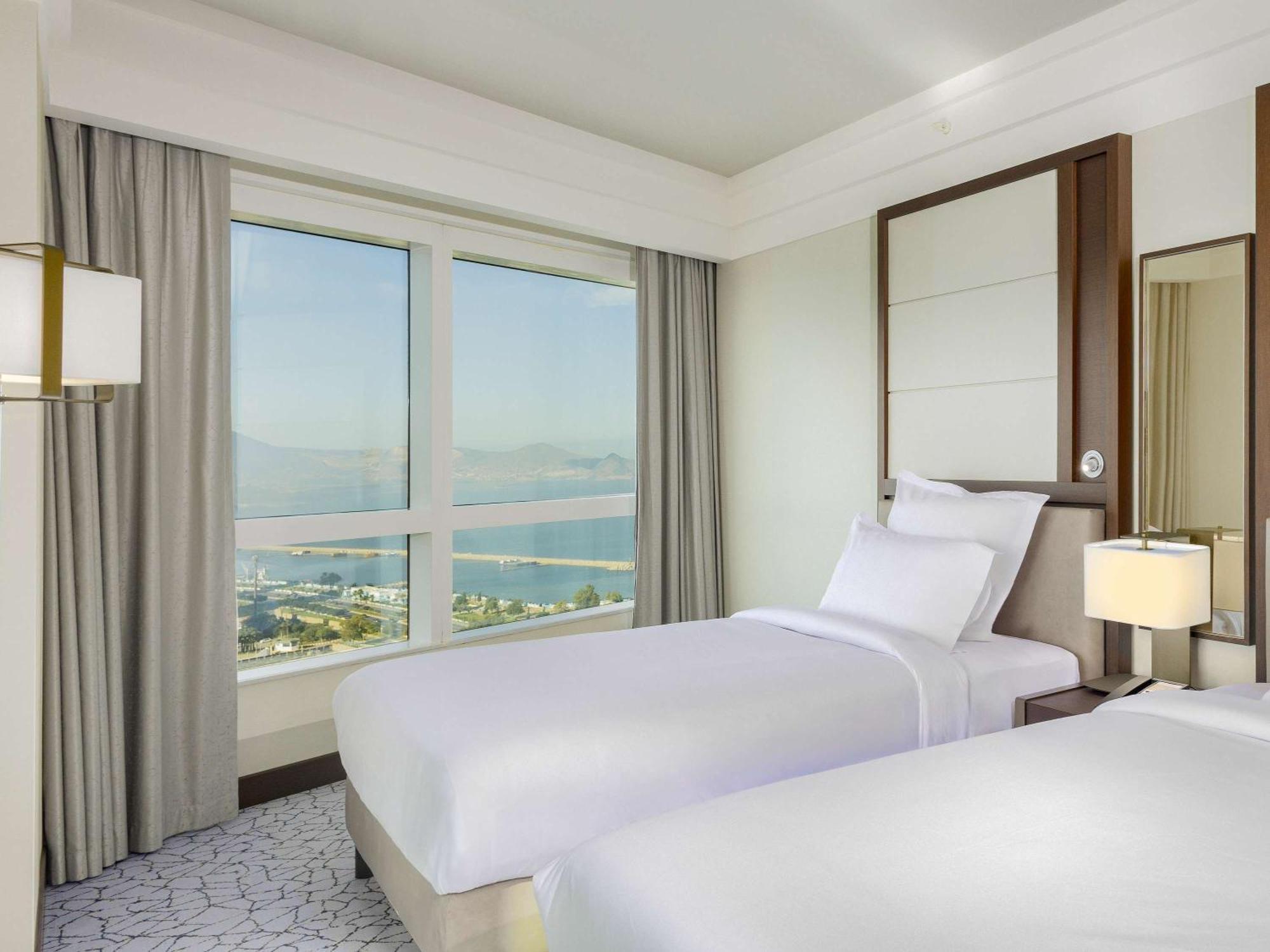 Hotel Oran Bay Managed By Accor Bagian luar foto
