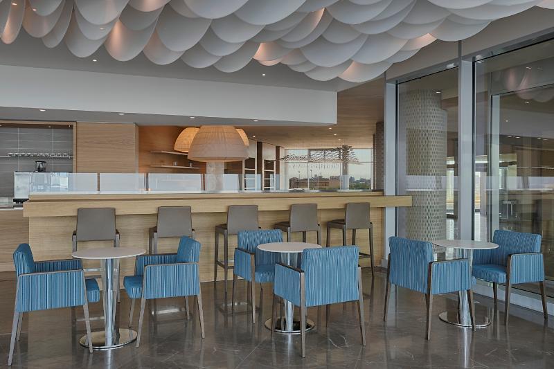 Hotel Oran Bay Managed By Accor Bagian luar foto