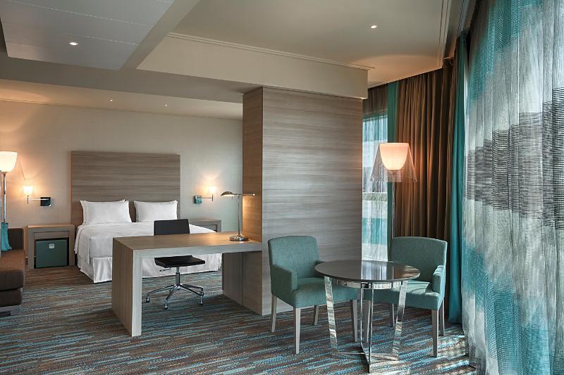 Hotel Oran Bay Managed By Accor Bagian luar foto
